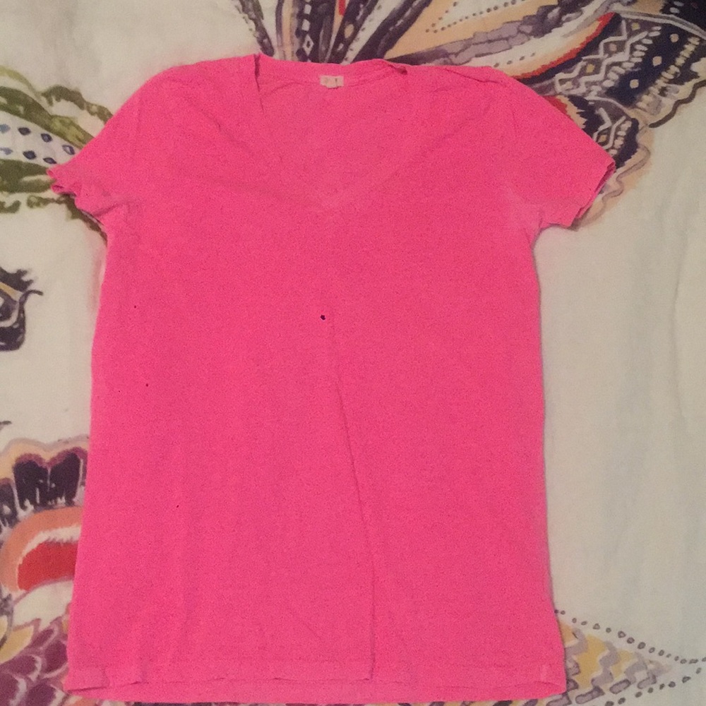 J. Crew v-neck tee. Sz M